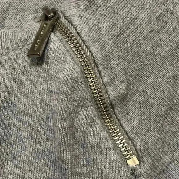 MICHAEL Michael Kors Women's Gray Knit Sweater w/Silver Zipper Accents -Small - Picture 7 of 9